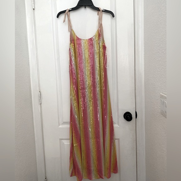 Vici Dresses & Skirts - Vici sequin dress